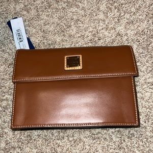 Dooney & Bourke purse